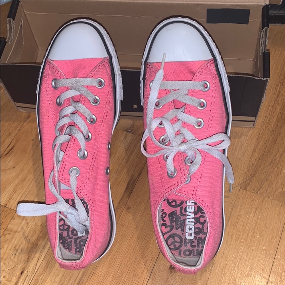 Pink Converse - Picture 3 of 4